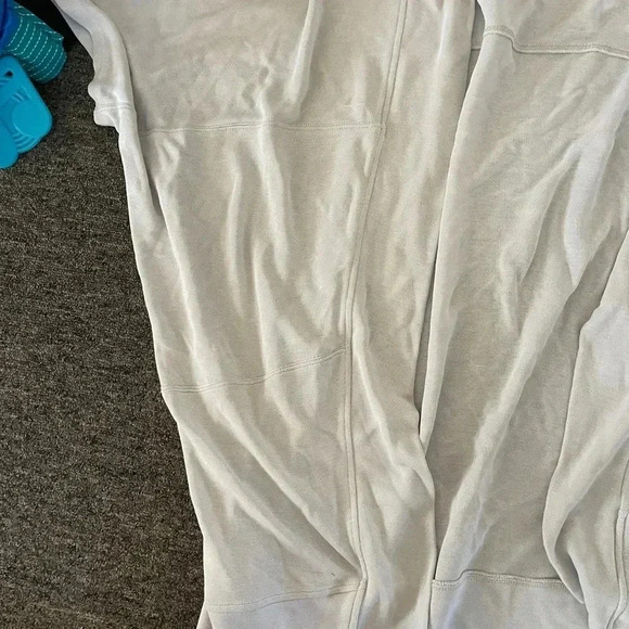 Athleta cream shall oversized cardigan size medium - Picture 2 of 10